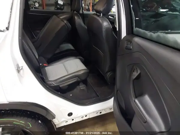 1FMCU9GD8JUC47691 2018 FORD ESCAPE - Image 8