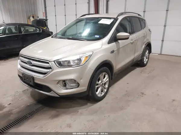 1FMCU9GD8JUC48615 2018 FORD ESCAPE - Image 2