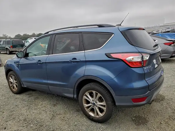 1FMCU9GD8JUC48940 2018 FORD ESCAPE - Image 2