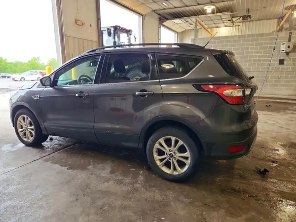 1FMCU9GD8JUC49618 2018 FORD ESCAPE - Image 2