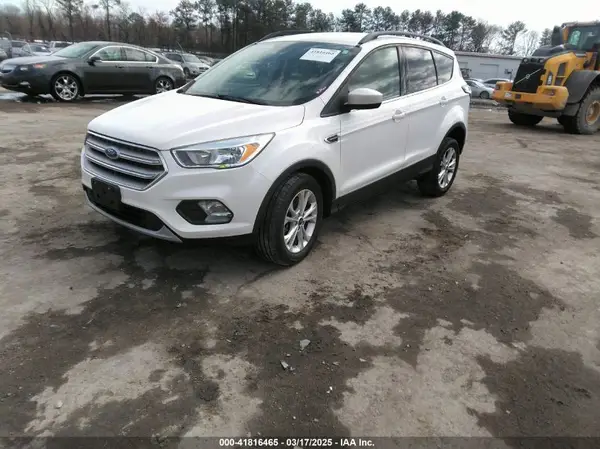 1FMCU9GD8JUC55497 2018 FORD ESCAPE - Image 2