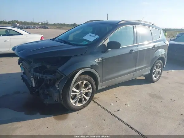1FMCU9GD8JUC57461 2018 FORD ESCAPE - Image 2