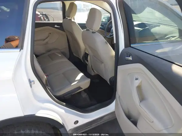 1FMCU9GD8JUC60344 2018 FORD ESCAPE - Image 8