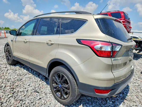 1FMCU9GD8JUC71909 2018 FORD ESCAPE - Image 2