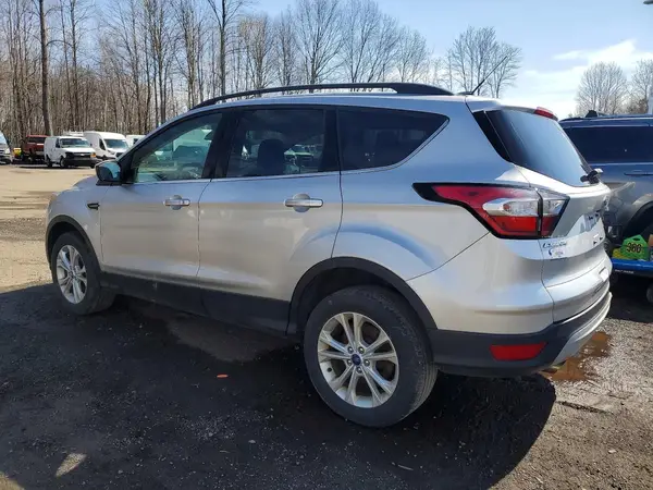 1FMCU9GD8JUC88788 2018 FORD ESCAPE - Image 2