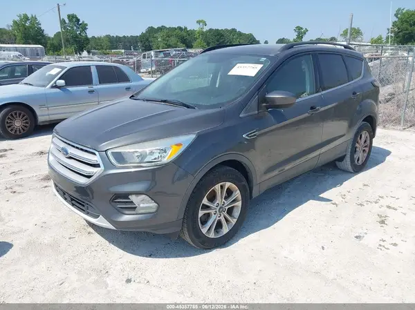 1FMCU9GD8JUC90170 2018 FORD ESCAPE - Image 2