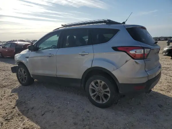 1FMCU9GD8JUC91318 2018 FORD ESCAPE - Image 2