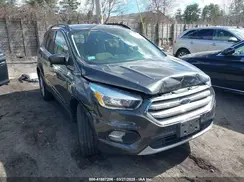 1FMCU9GD8JUD06450 2018 FORD ESCAPE