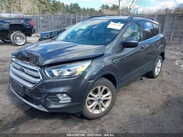 1FMCU9GD8JUD06450 2018 FORD ESCAPE - Image 2