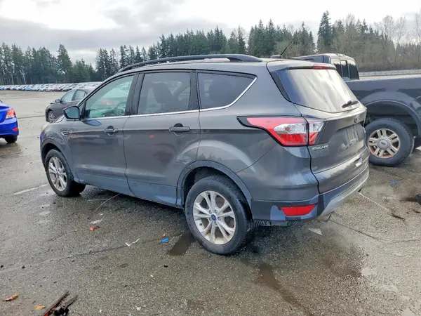 1FMCU9GD8JUD08120 2018 FORD ESCAPE - Image 2