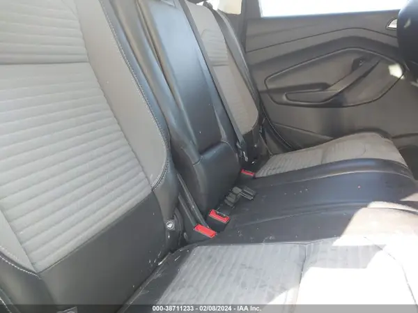 1FMCU9GD8JUD08246 2018 FORD ESCAPE - Image 8