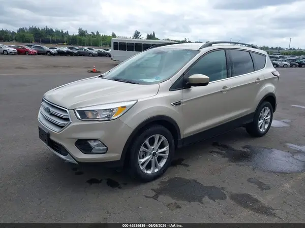 1FMCU9GD8JUD08523 2018 FORD ESCAPE - Image 2