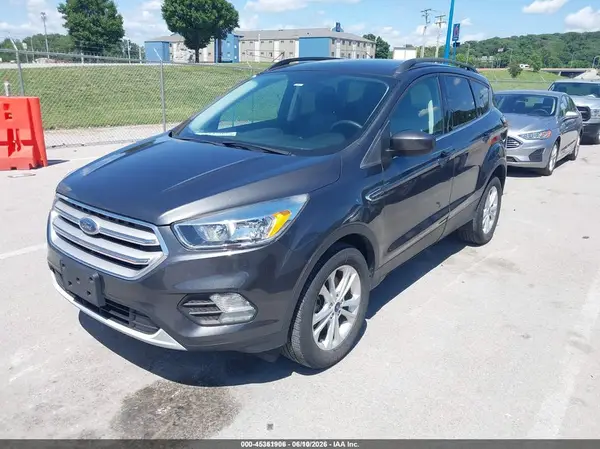 1FMCU9GD8JUD08831 2018 FORD ESCAPE - Image 2