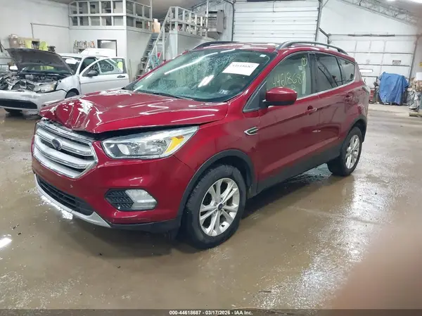 1FMCU9GD8JUD13382 2018 FORD ESCAPE - Image 2