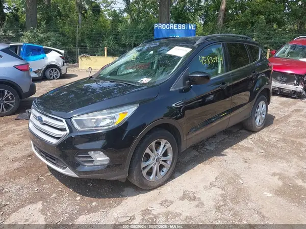 1FMCU9GD8JUD34426 2018 FORD ESCAPE - Image 2