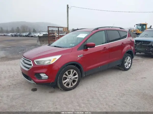 1FMCU9GD8JUD46866 2018 FORD ESCAPE - Image 2
