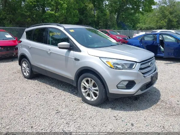 1FMCU9GD8JUD48925 2018 FORD ESCAPE - Image 1