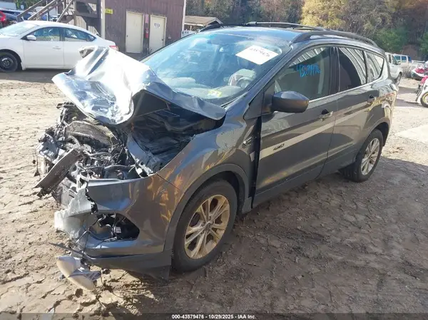 1FMCU9GD8JUD53154 2018 FORD ESCAPE - Image 2