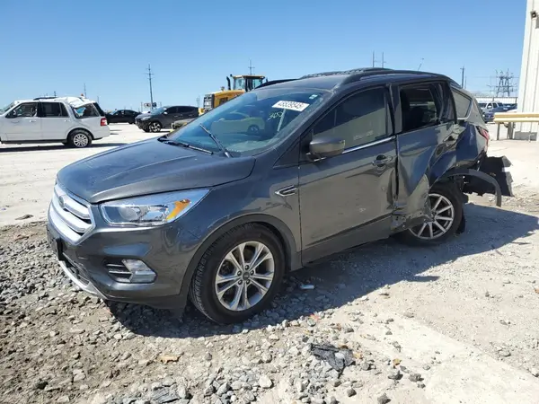 1FMCU9GD8JUD58290 2018 FORD ESCAPE - Image 1