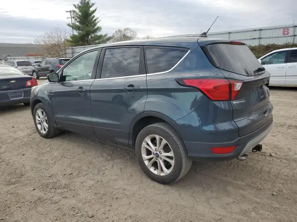 1FMCU9GD8KUA06778 2019 FORD ESCAPE - Image 2