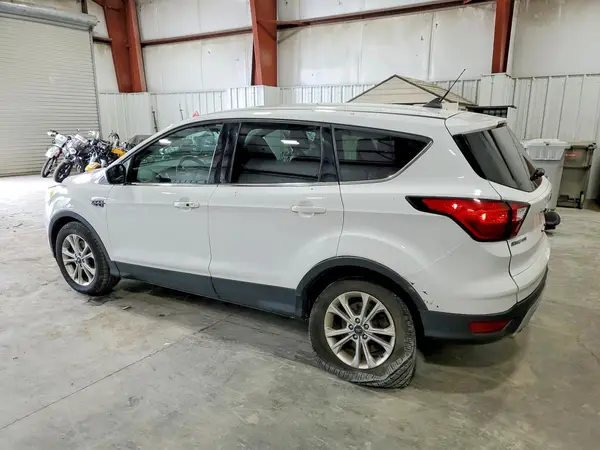 1FMCU9GD8KUA09339 2019 FORD ESCAPE - Image 2