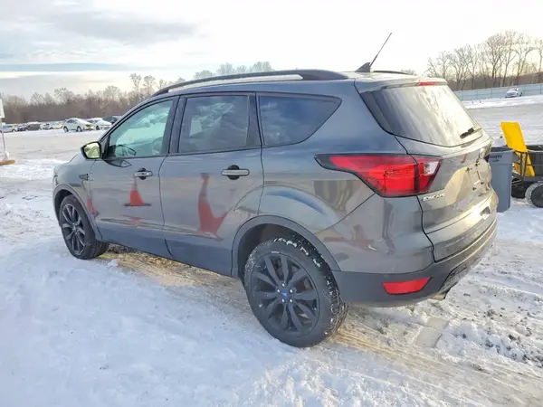 1FMCU9GD8KUA21863 2019 FORD ESCAPE - Image 2