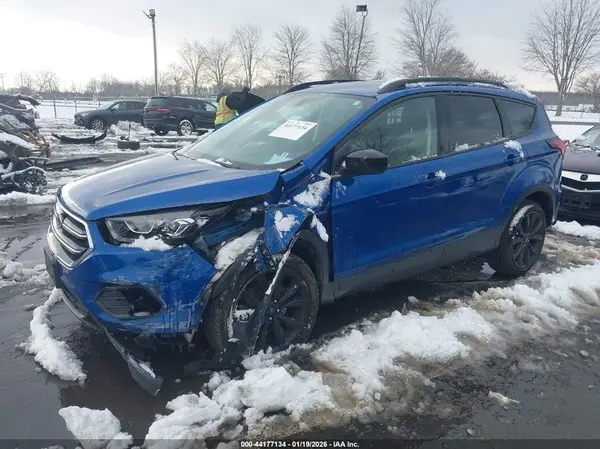 1FMCU9GD8KUA28165 2019 FORD ESCAPE - Image 2