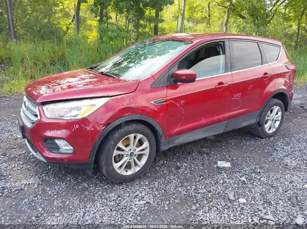 1FMCU9GD8KUA28389 2019 FORD ESCAPE - Image 2