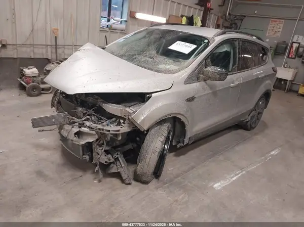 1FMCU9GD8KUA28621 2019 FORD ESCAPE - Image 2