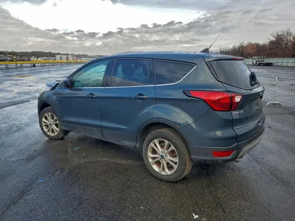 1FMCU9GD8KUA37612 2019 FORD ESCAPE - Image 2