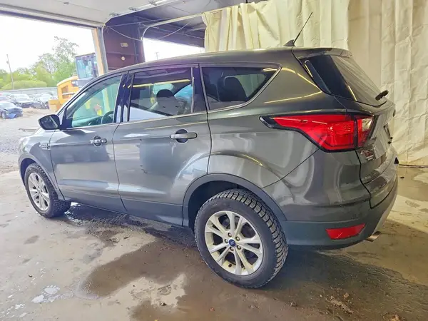 1FMCU9GD8KUA39568 2019 FORD ESCAPE - Image 2