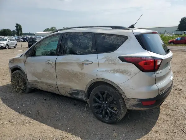 1FMCU9GD8KUA46424 2019 FORD ESCAPE - Image 2