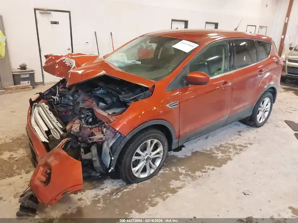 1FMCU9GD8KUA53227 2019 FORD ESCAPE - Image 2