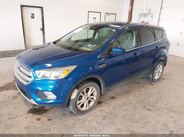 1FMCU9GD8KUA78225 2019 FORD ESCAPE - Image 2