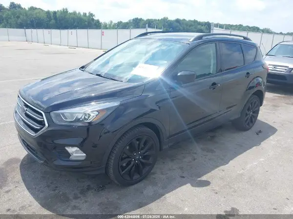 1FMCU9GD8KUA81674 2019 FORD ESCAPE - Image 2
