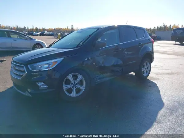 1FMCU9GD8KUA82694 2019 FORD ESCAPE - Image 2