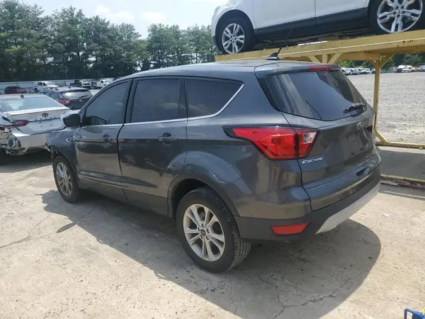 1FMCU9GD8KUB02104 2019 FORD ESCAPE - Image 2