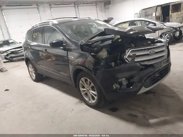 1FMCU9GD8KUB03849 2019 FORD ESCAPE - Image 1