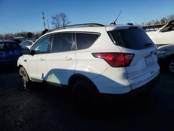 1FMCU9GD8KUB06086 2019 FORD ESCAPE - Image 2