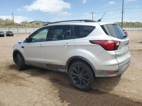 1FMCU9GD8KUB09943 2019 FORD ESCAPE - Image 2