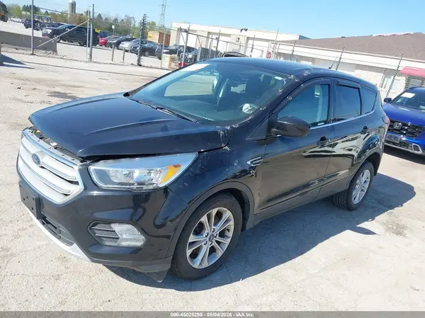 1FMCU9GD8KUB18464 2019 FORD ESCAPE - Image 2