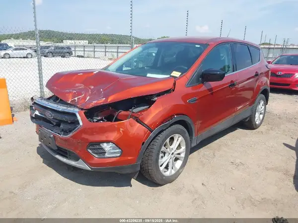 1FMCU9GD8KUB27956 2019 FORD ESCAPE - Image 2