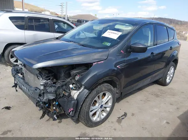 1FMCU9GD8KUB33109 2019 FORD ESCAPE - Image 2