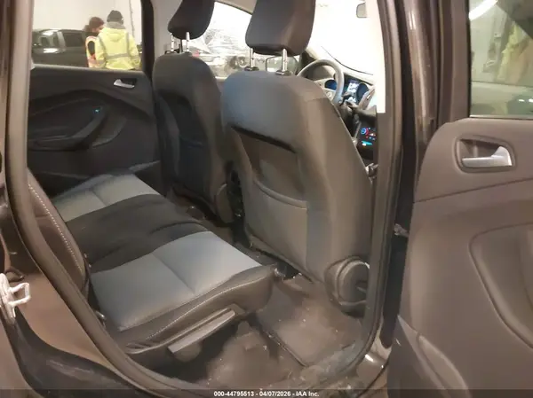 1FMCU9GD8KUB38228 2019 FORD ESCAPE - Image 8