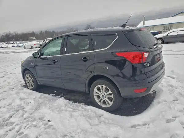 1FMCU9GD8KUB41257 2019 FORD ESCAPE - Image 2