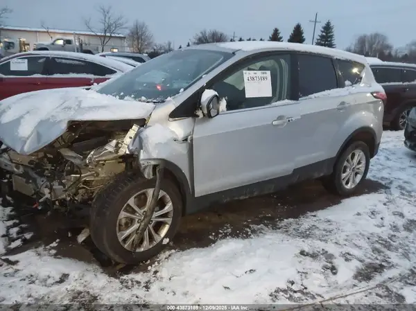 1FMCU9GD8KUB55062 2019 FORD ESCAPE - Image 2