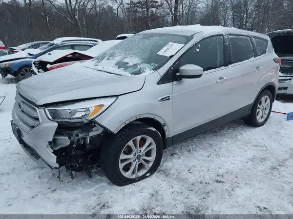 1FMCU9GD8KUB64134 2019 FORD ESCAPE - Image 2