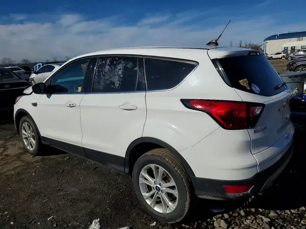 1FMCU9GD8KUB73884 2019 FORD ESCAPE - Image 2