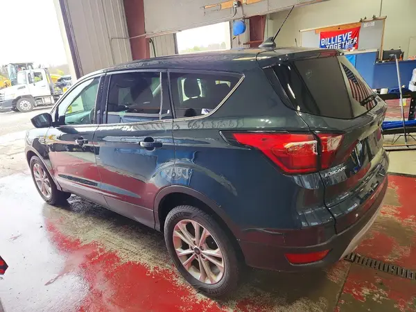 1FMCU9GD8KUC22355 2019 FORD ESCAPE - Image 2