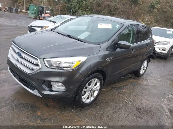 1FMCU9GD8KUC33968 2019 FORD ESCAPE - Image 2